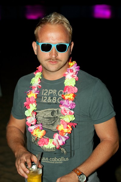 Borys Szyc w RayBan Wayfarer